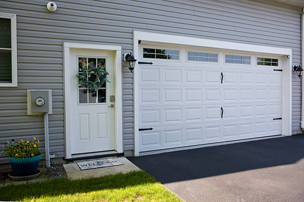 24/7 Emergency Garage Door Roller Replacement experts in Lewiston, UT